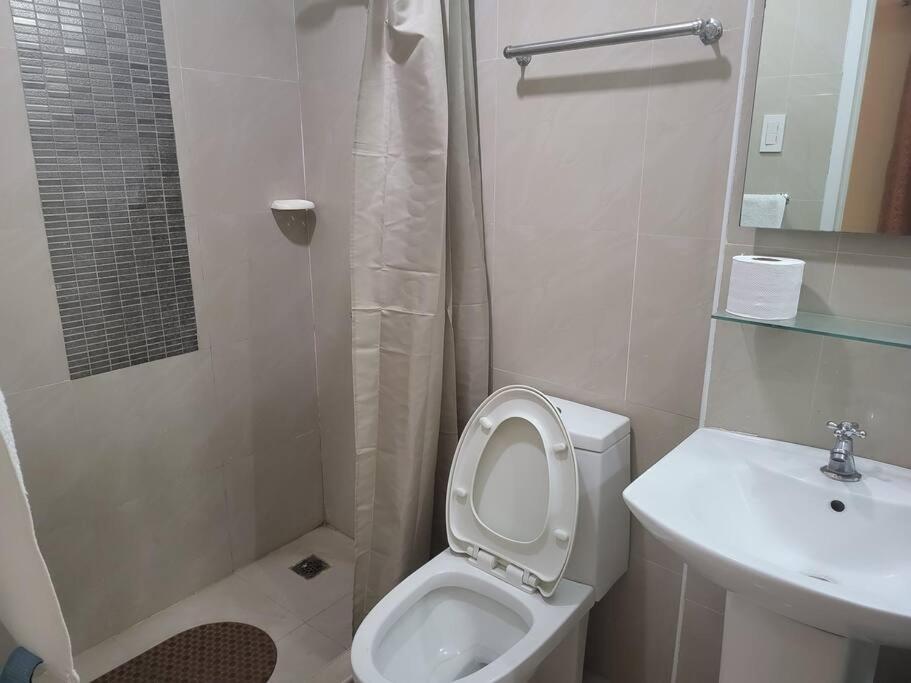 Kandi Resort-Type Spacious 1 Bedroom With Netflix And Free Housekeeping Angeles Luaran gambar